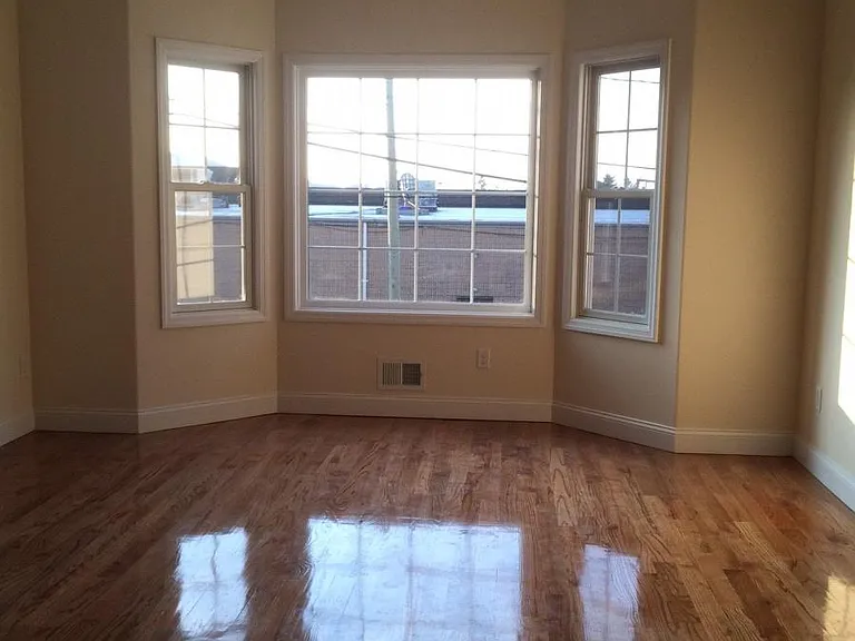 living room/dining room