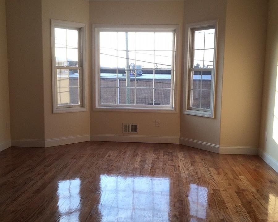 living room/dining room