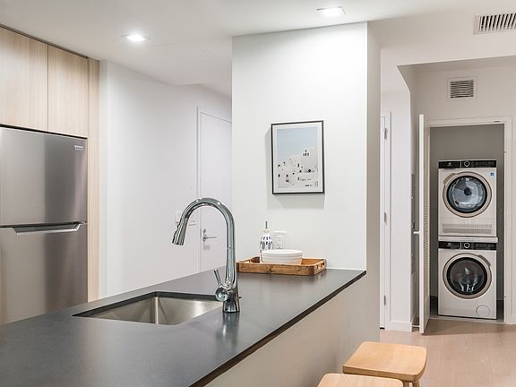 5th image of 975 Nostrand Ave #742