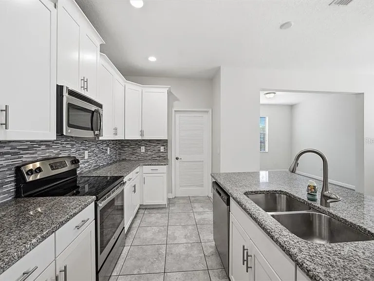 11854 Sonnet Ave — Photo 11