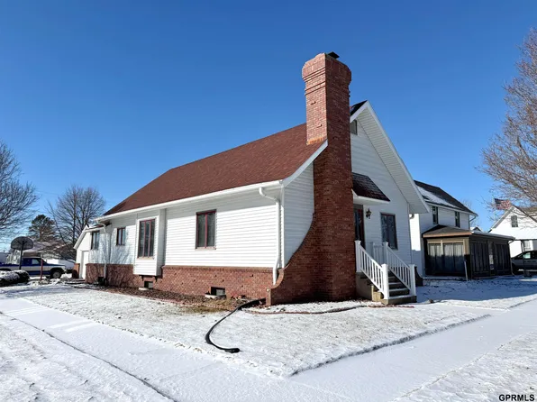 475 9th Ave, Fairmont, NE 68354