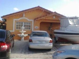 2648 W 72nd St, Hialeah, FL 33016