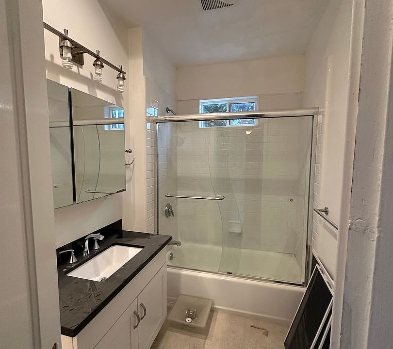 1st image of 750 Parnassus Ave #1