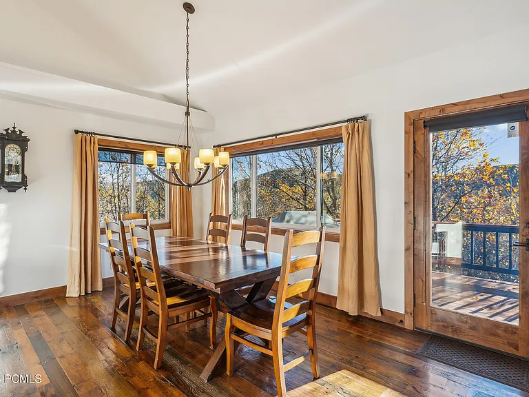 7240 Buckboard Dr — Photo 14