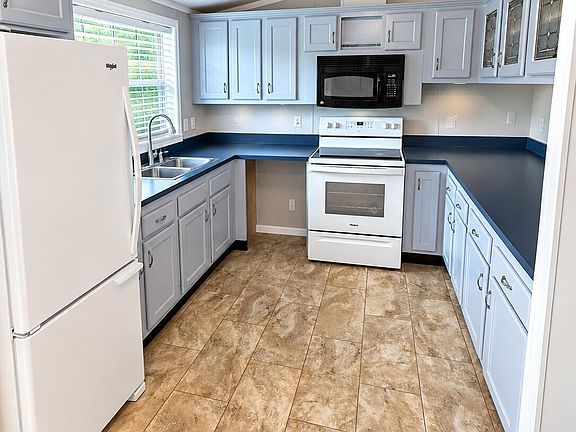 4th image of 863 Durand Rd