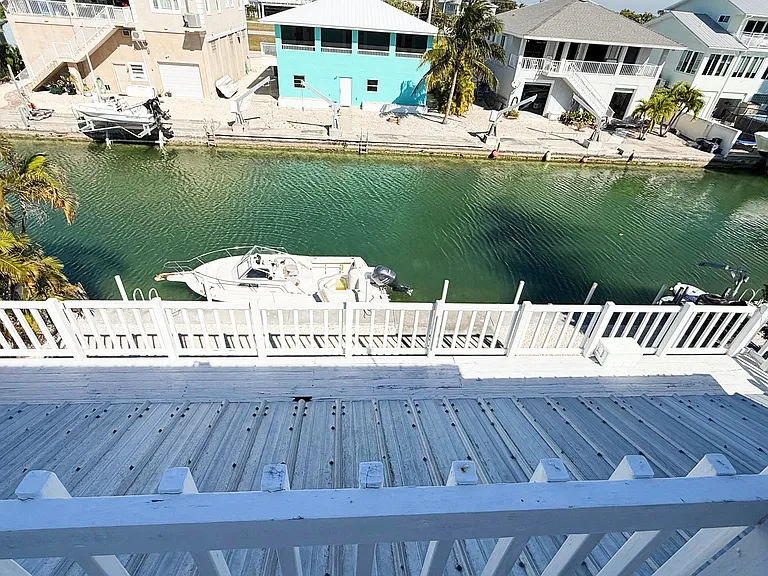 595 Caribbean Dr E — Photo 40