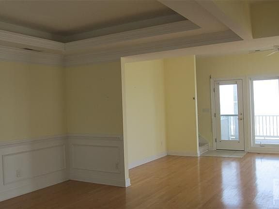 4th image of 1511 S Lake Park Boulevard