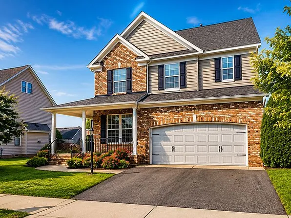 712 Colony Forest Dr, Midlothian, VA 23114
