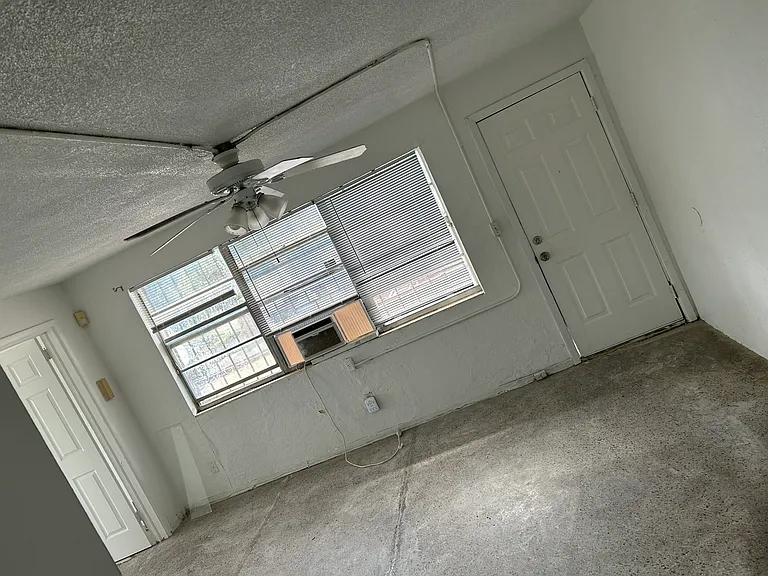 565 Dr Mary McLeod Bethune Blvd — Photo 6