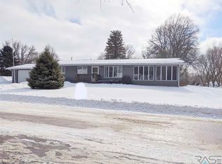 210 W 5th St, Alcester, SD 57001