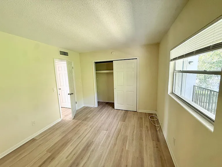 616 S Betty Ln #5 — Photo 8