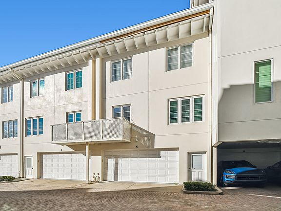 2 car garage in remote control - gated courtyard. 15 unit complex.