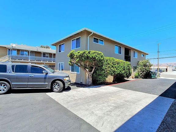 3rd image of 1021 N 7th St APT 2