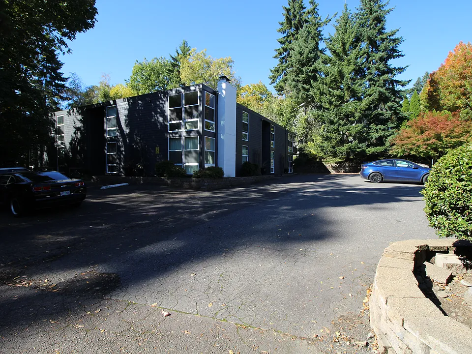 Westbay Apartments