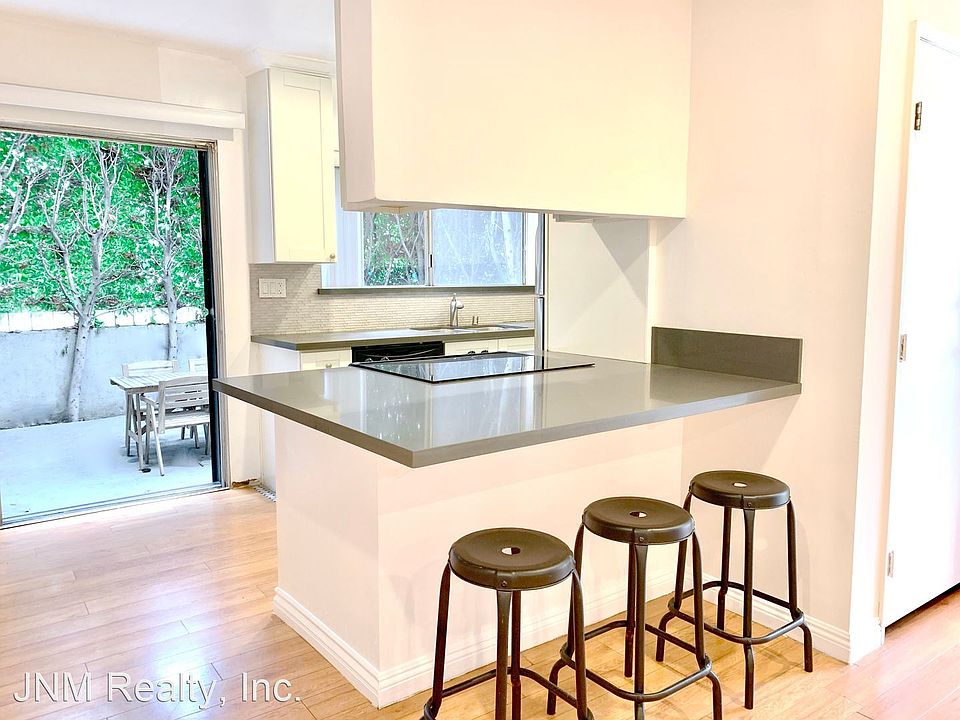 1st image of 8618 Whitworth Dr APT 101