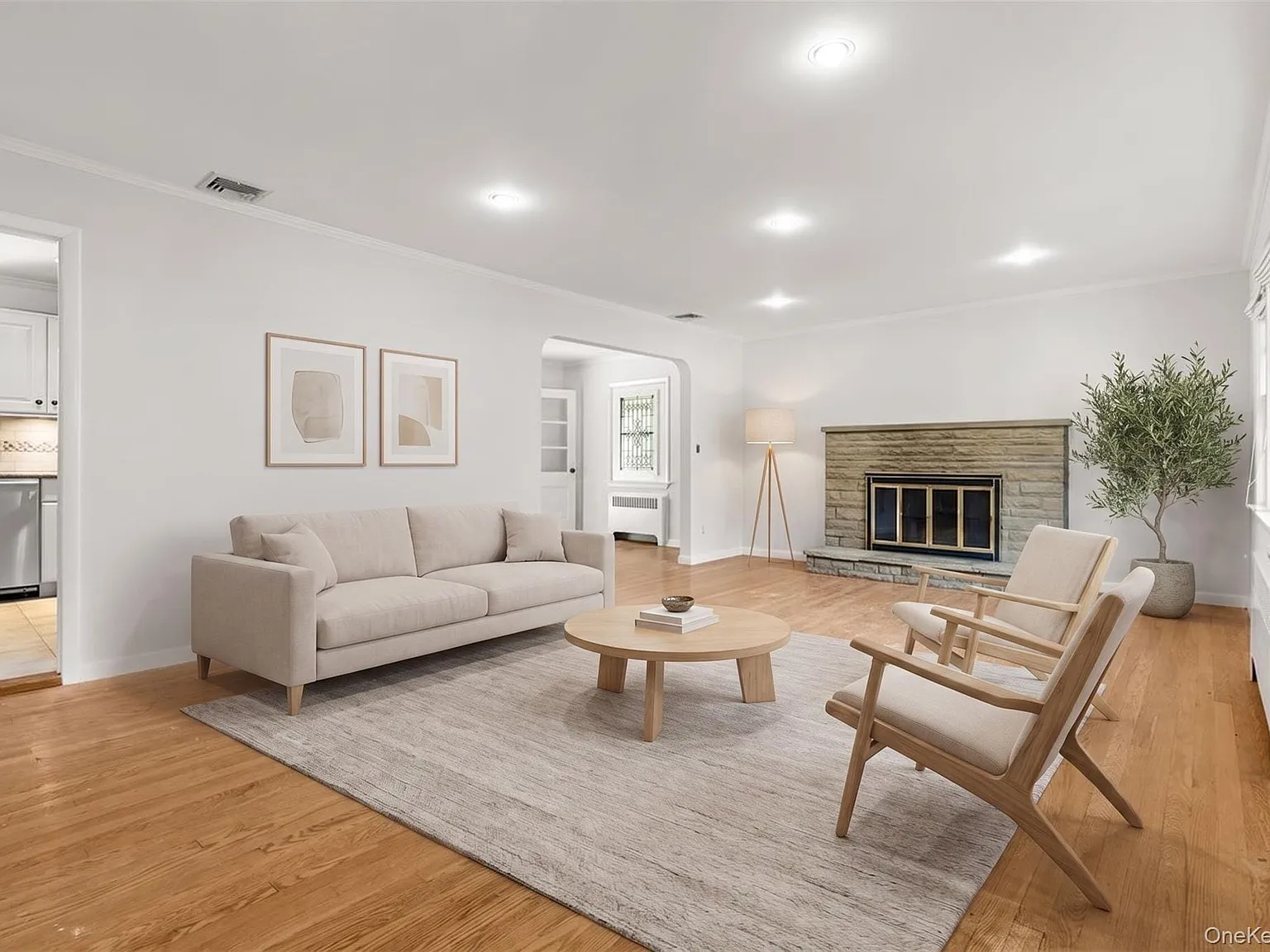 3 bed, 2.0 bath, 1525 sqft, $6,500 — Photo 3
