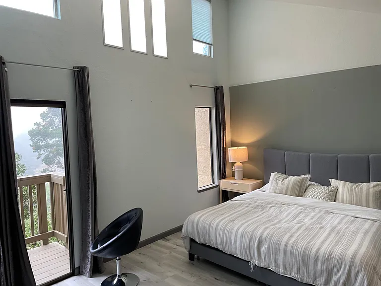 Master bedroom with 9 feet ceiling