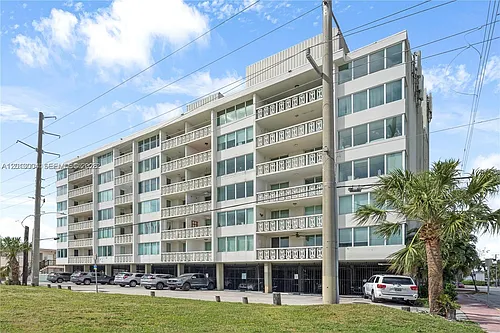 8233 Harding Ave #503 Photo 1