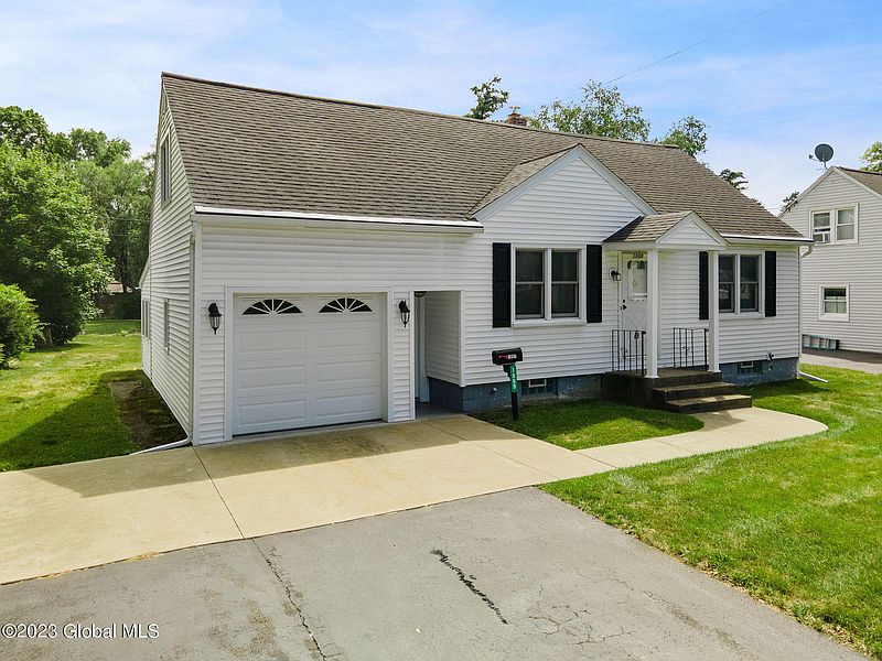 4th image of 1009 Peter Road