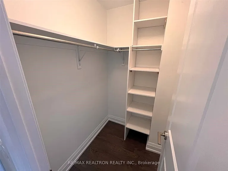 7890 Bathurst St #1601 — Photo 19