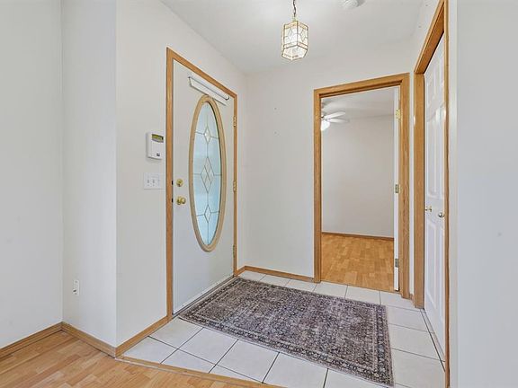 4th image of 112 Dovista Ct SE