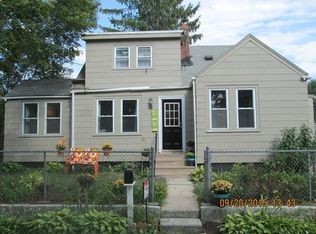 4 Bourne Ter, Wareham, MA 02571