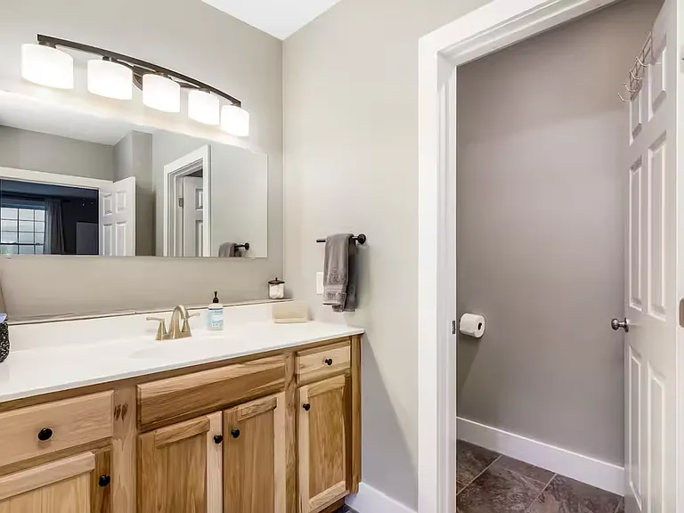 167 E Countryside Rd — Photo 20