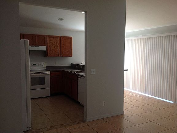 4th image of 4621 25th St SW #4623
