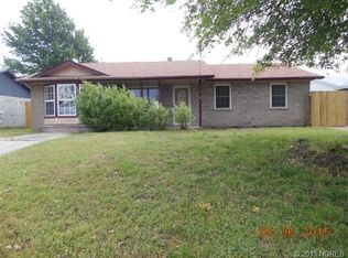 13821 S Hickory Pl E, Glenpool, OK 74033