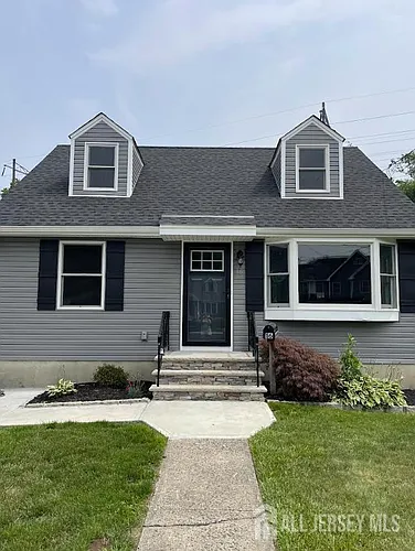 16 Robert Cir Photo 1