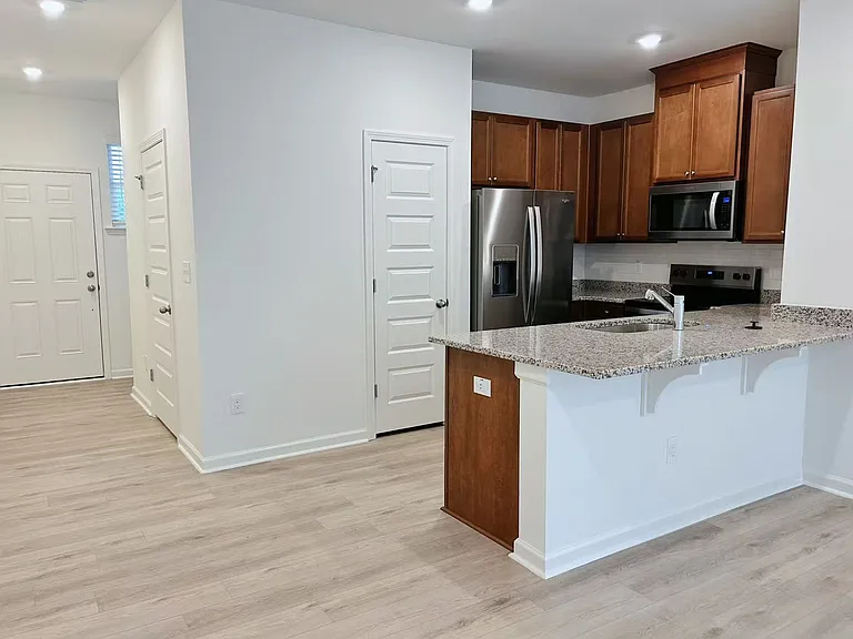 1117 Mountain Crown St — Photo 12