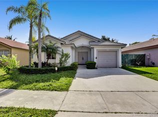 341 SW 203rd Ave, Pembroke Pines, FL 33029