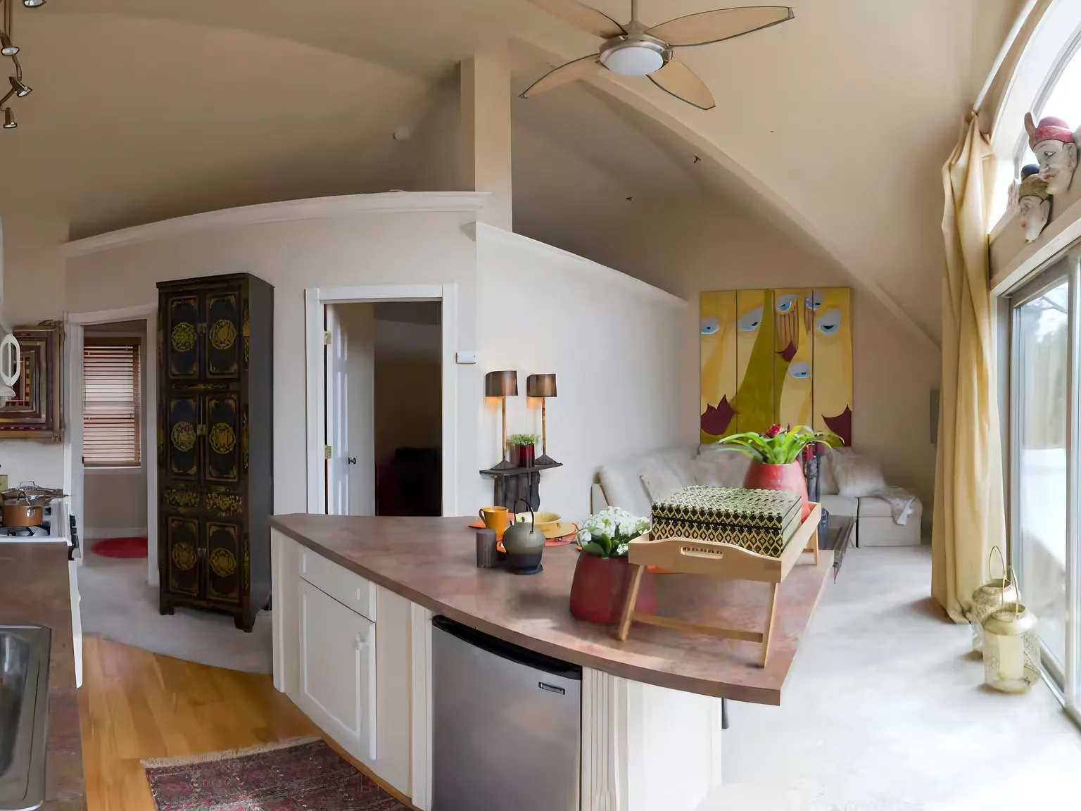 1 bed, 500 sqft, $2,100 — Photo 3