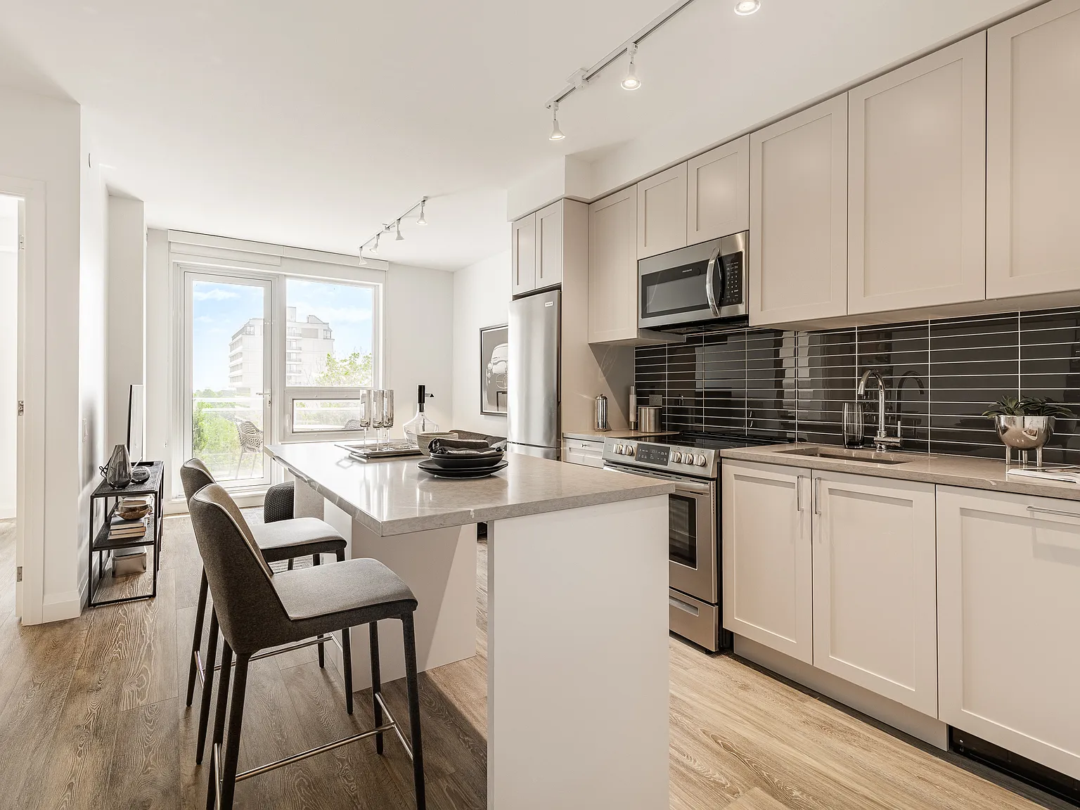 The Whitney On Redpath — Photo 1