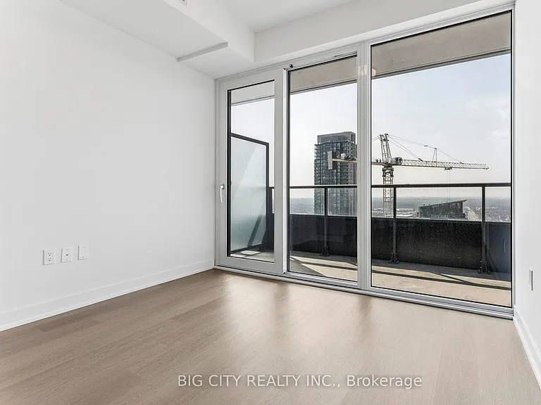 448 Burnhamthorpe Rd W #4501 — Photo 24