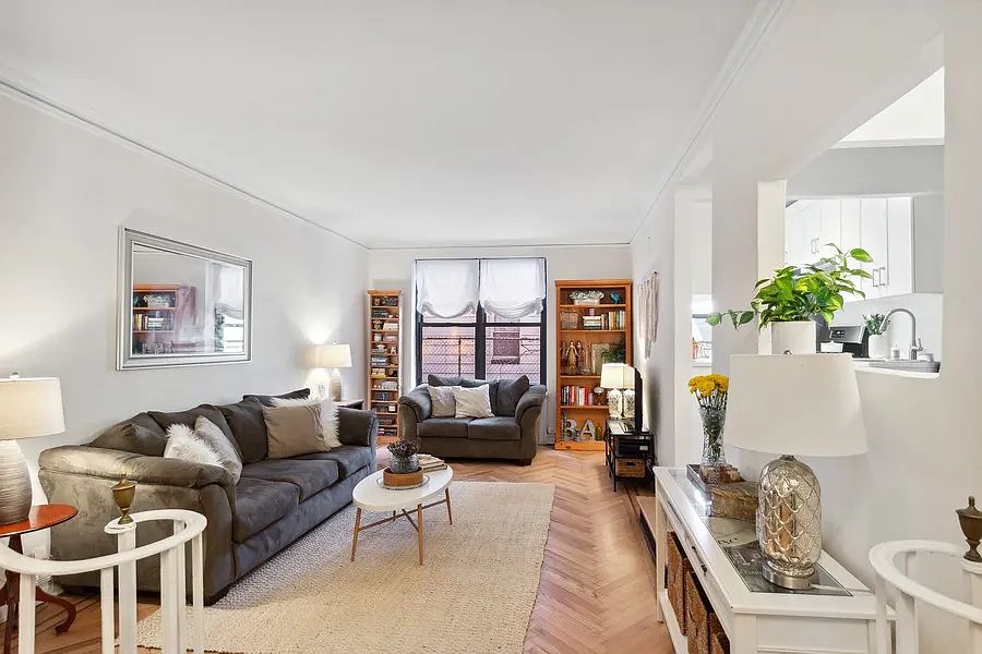 1st image of 283 E 5th St #1C