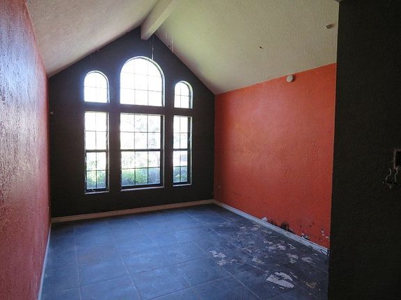 5th image of 3033 Oak W