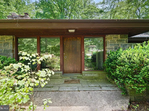 1710 Gunning Dr, Wilmington, DE 19803