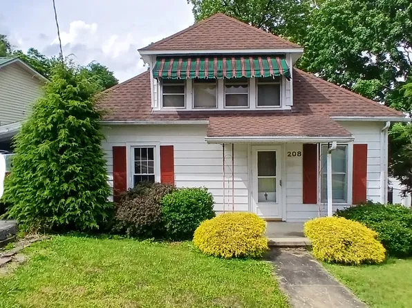 208 W 2nd St, Grayson, KY 41143