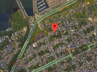923 W 3rd St, Erie, PA 16507