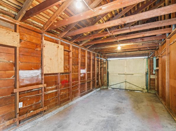 (undisclosed Address)