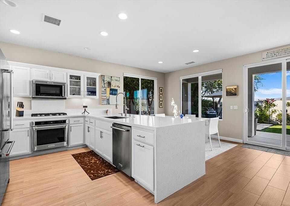 1st image of 81920 Eagle Claw Dr