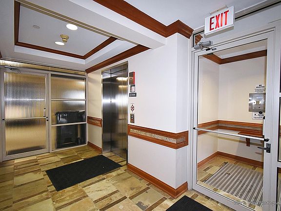 2nd image of 17 E Hattendorf Ave Unit 505