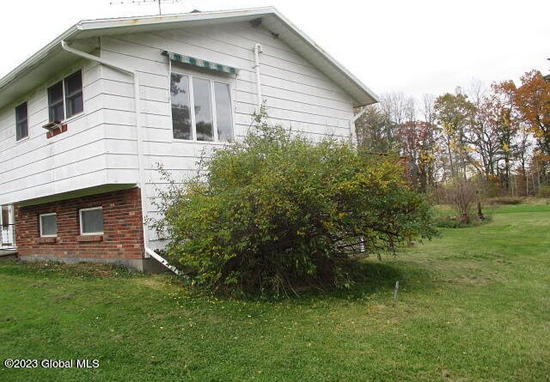 2nd image of 10 Mott Road