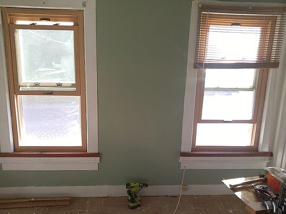 5th image of 56 Feeder St