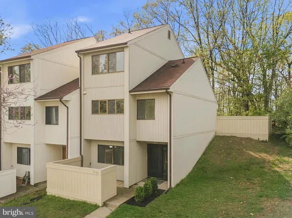 1750 Powder Horn Ter, Woodbridge, VA 22191
