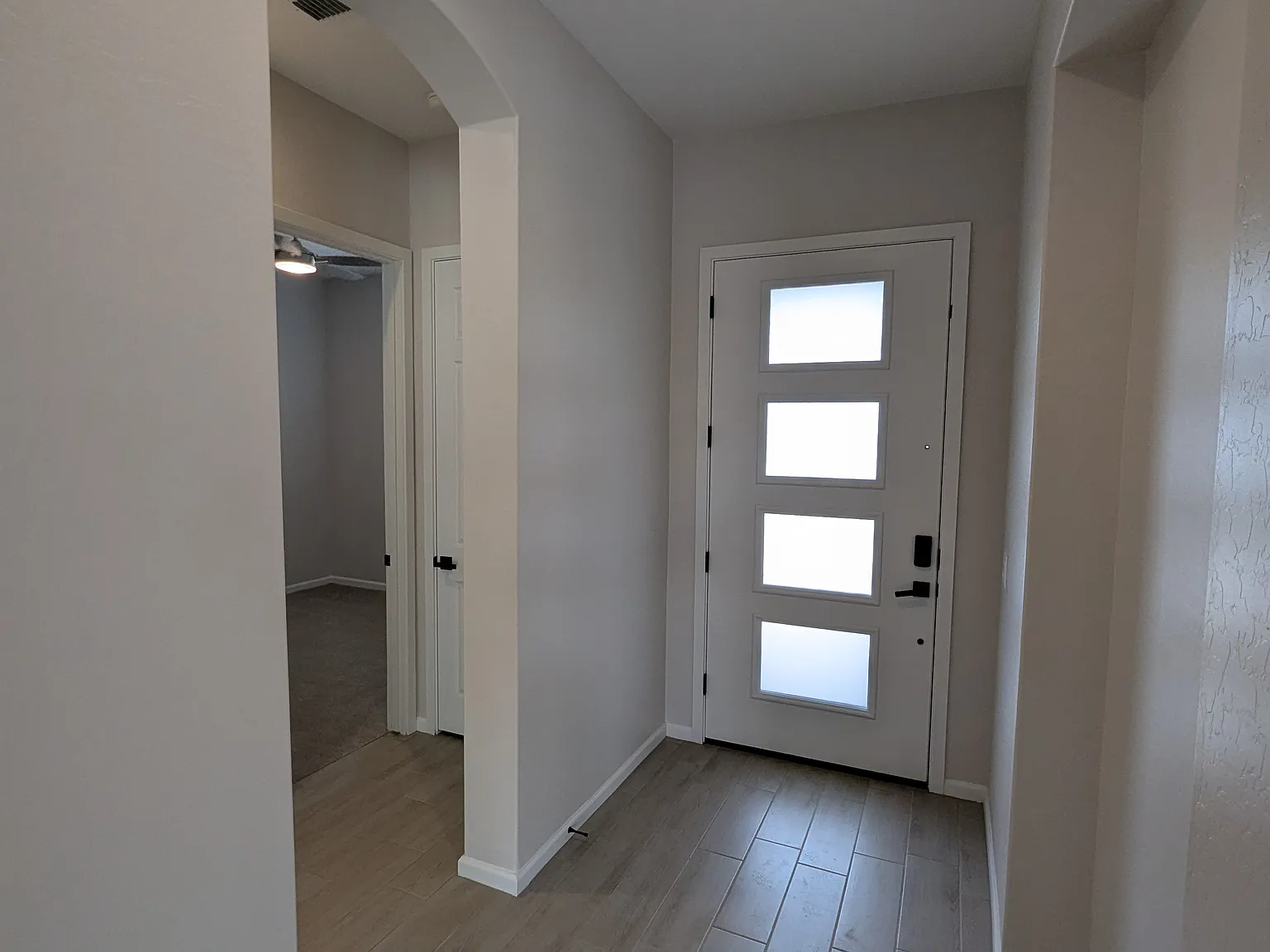 3 bed, 1693 sqft, $3,500 — Photo 3