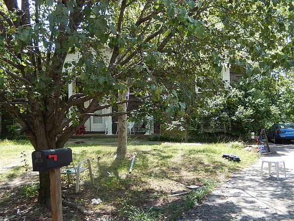 2nd image of 50 Hickory Cir