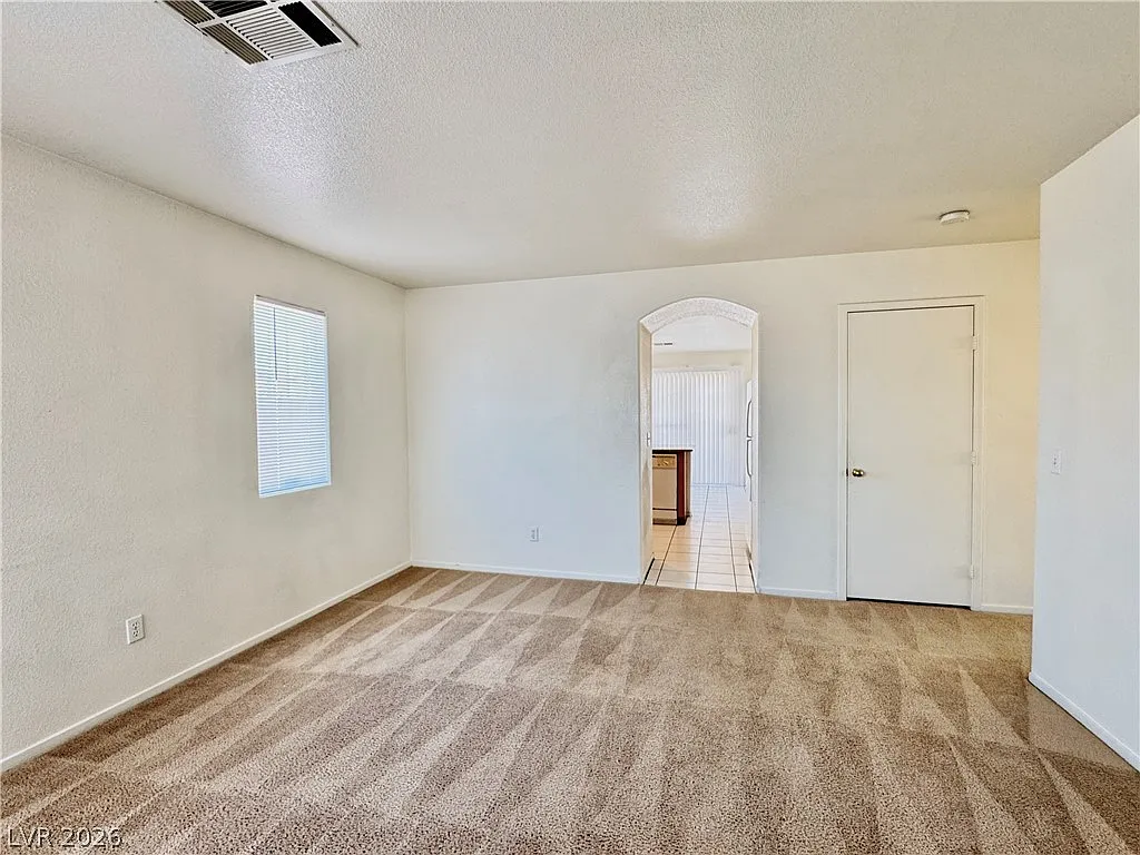3 bed, 2.0 bath, 1148 sqft, $1,650 — Photo 4