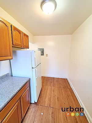 4th image of 2516 Bedford Ave APT 1D